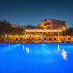 swiming_pool_and_surroundings_17_tselikas_hotel