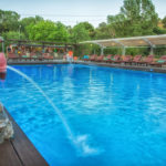 swiming_pool_and_surroundings_8_tselikas_hotel